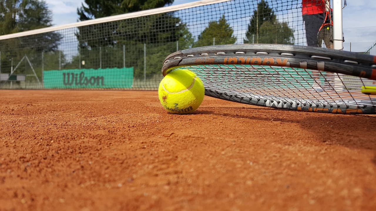 Quando o Tremor do Adeus Transformou a Última Prática de Serena Williams em um Momento de Desespero