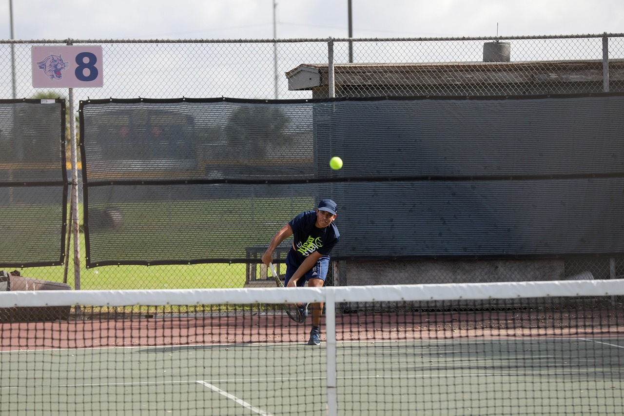 Imagem de destaque do post: Jannik Sinner e Carlos Alcaraz se enfrentam em exibição na Coreia do Sul antes do Australian Open